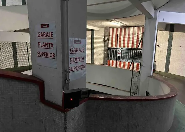 Acb - Z26 Centrico - Parking Gratis